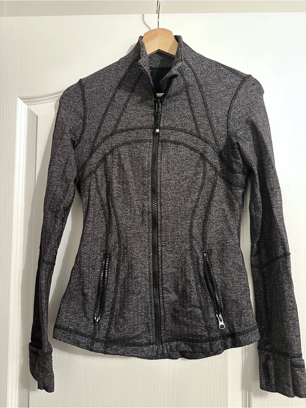 Lululemon Define Jacket - Picture 2 of 8